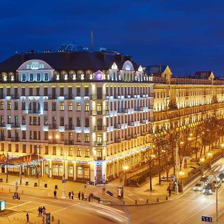 Europe Hotel Minsk Exterior foto